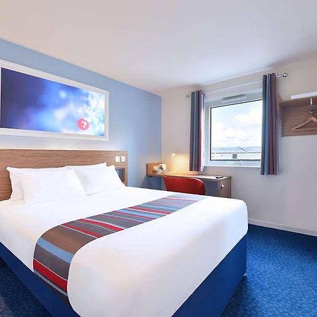 Travelodge Northwich Lostock Gralam Kamer foto