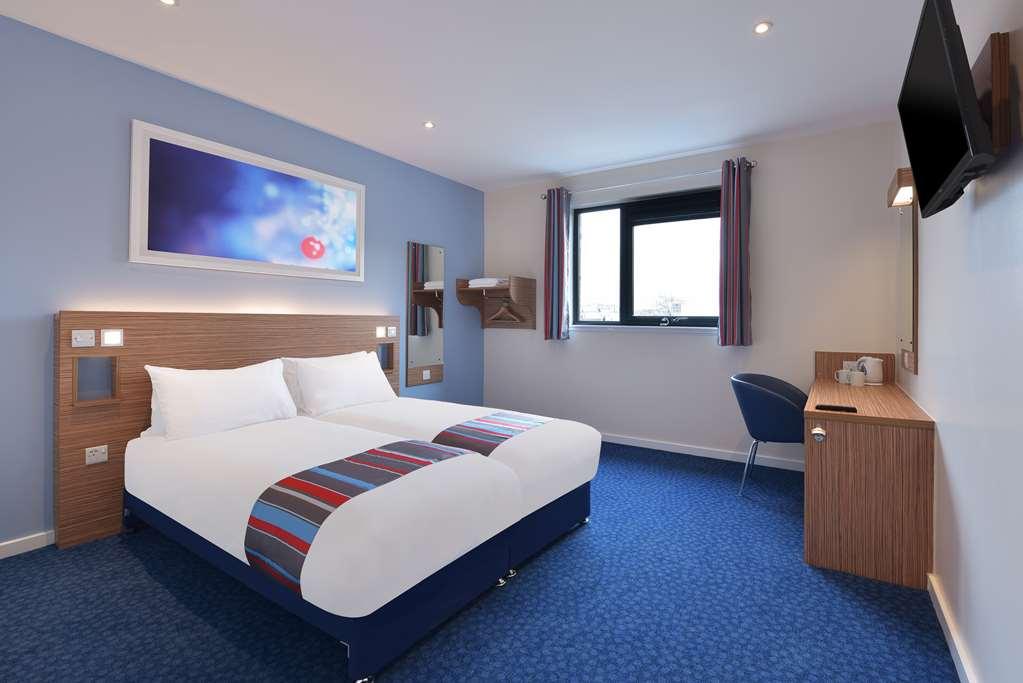 Travelodge Northwich Lostock Gralam Kamer foto