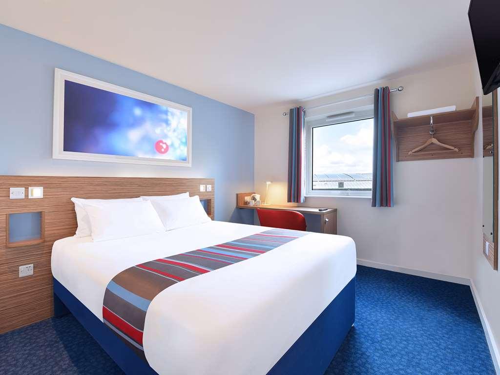 Travelodge Northwich Lostock Gralam Kamer foto