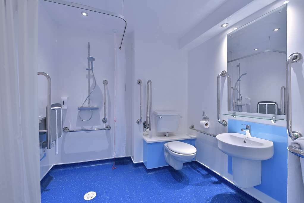 Travelodge Northwich Lostock Gralam Kamer foto